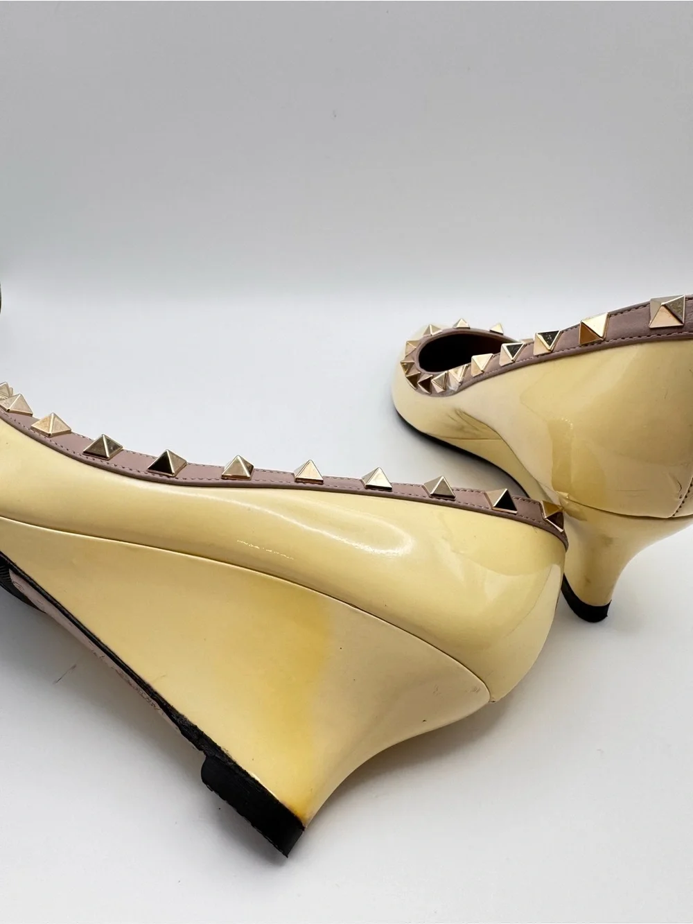 Valentino Garavani Rockstud Patent Leather Wedge Pumps EU 37